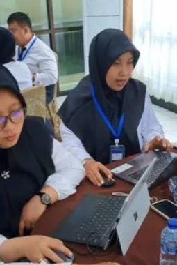 Pemerintah Buka Pelatihan Kerja Gratis untuk Lulusan SMA dan SMK, Peserta Dapat Uang Saku